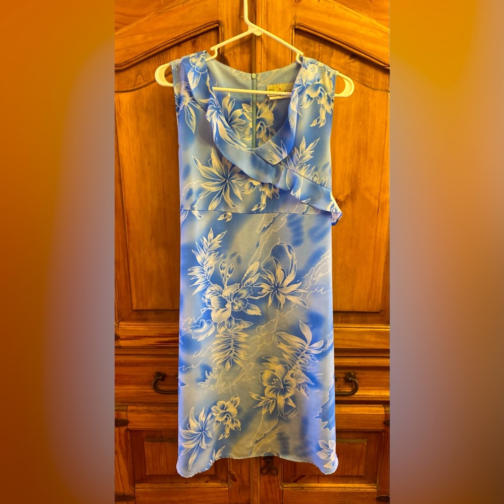 Radiance Maternity Hawaiian Dress Size Medium